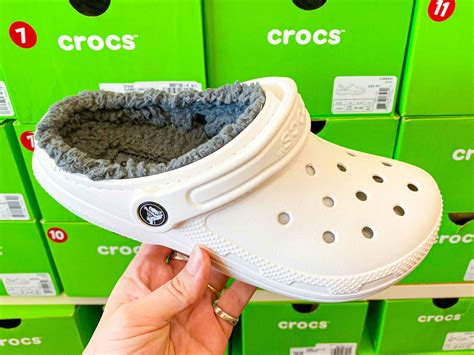 can you wash fuzzy crocs.